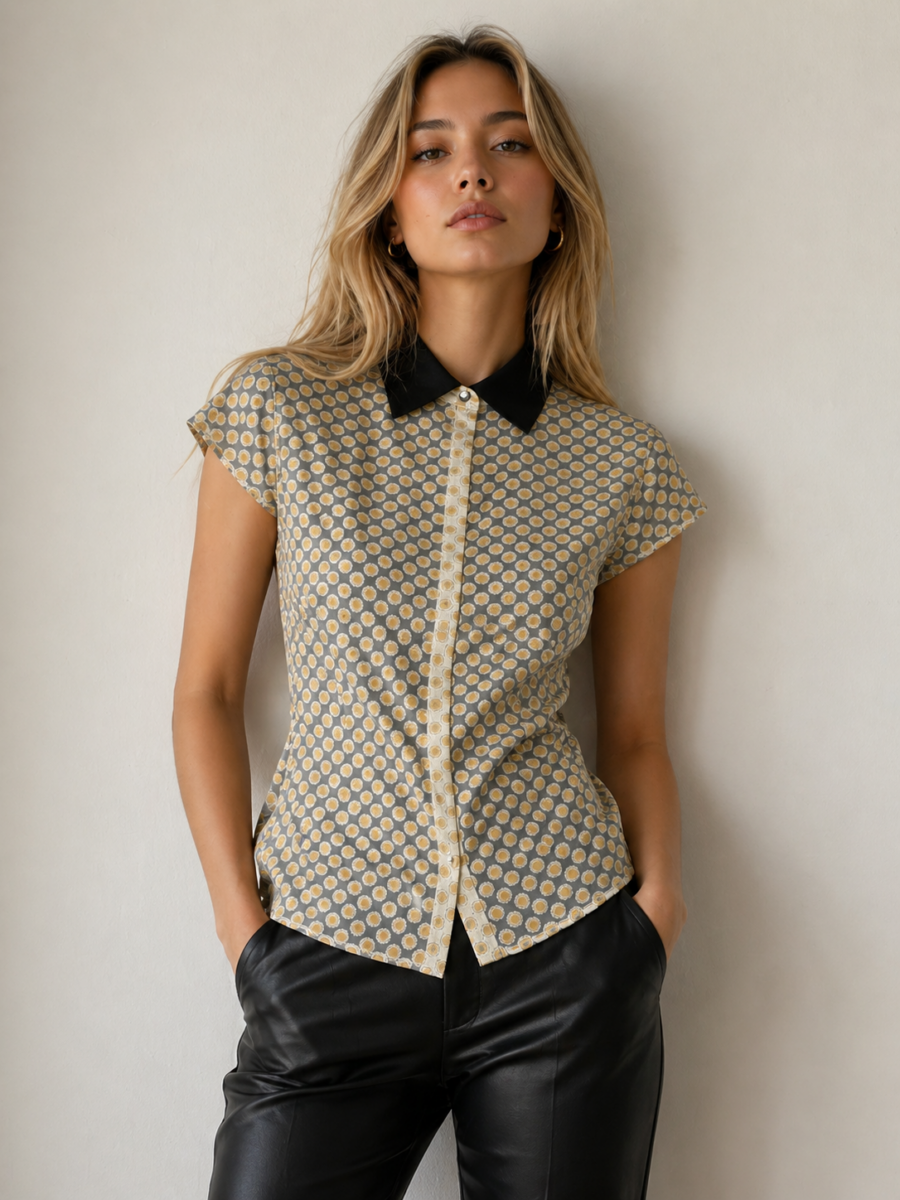 Blusa polo estampada con contraste Woman&Now