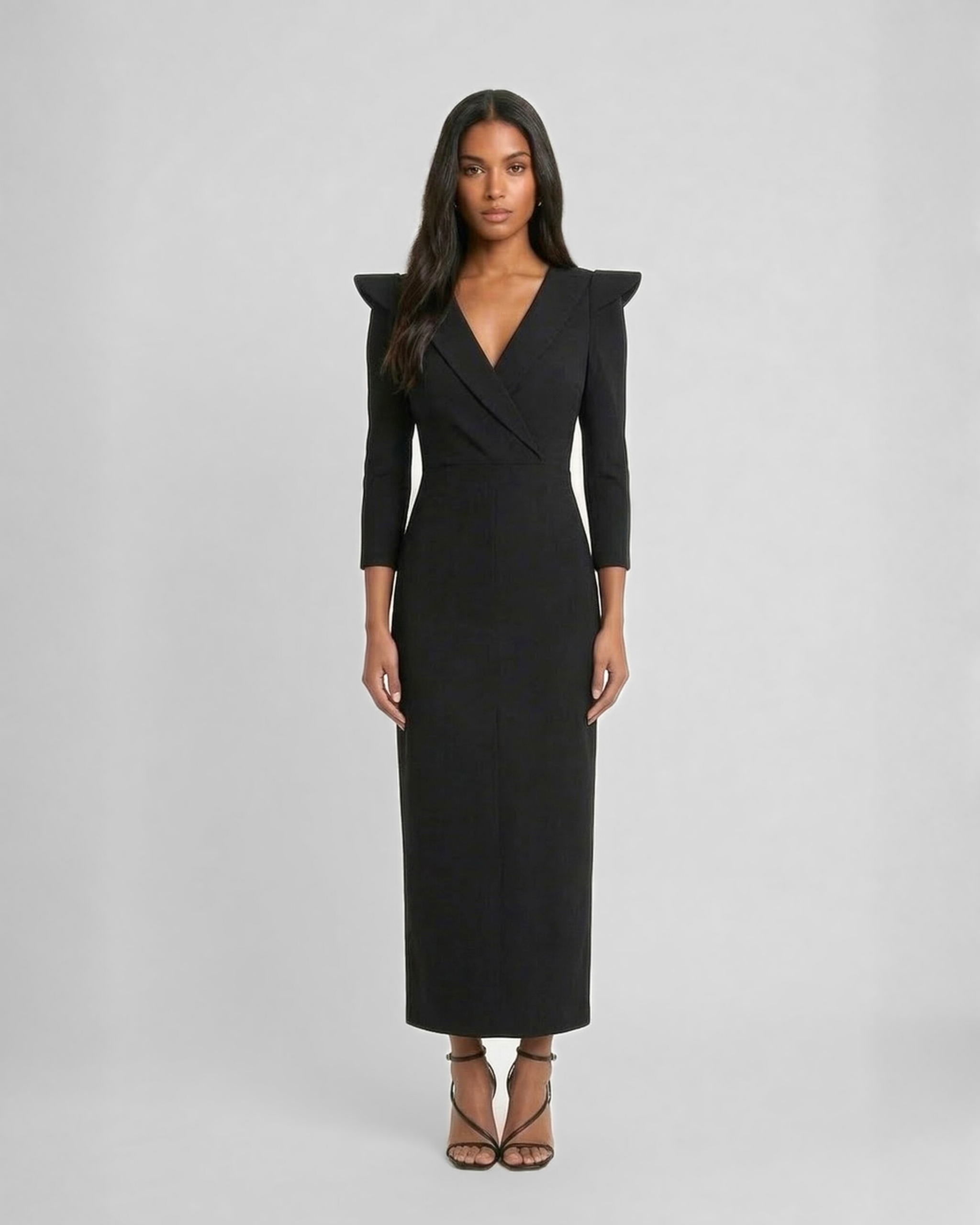 Vestido Black Shoulders Elegance