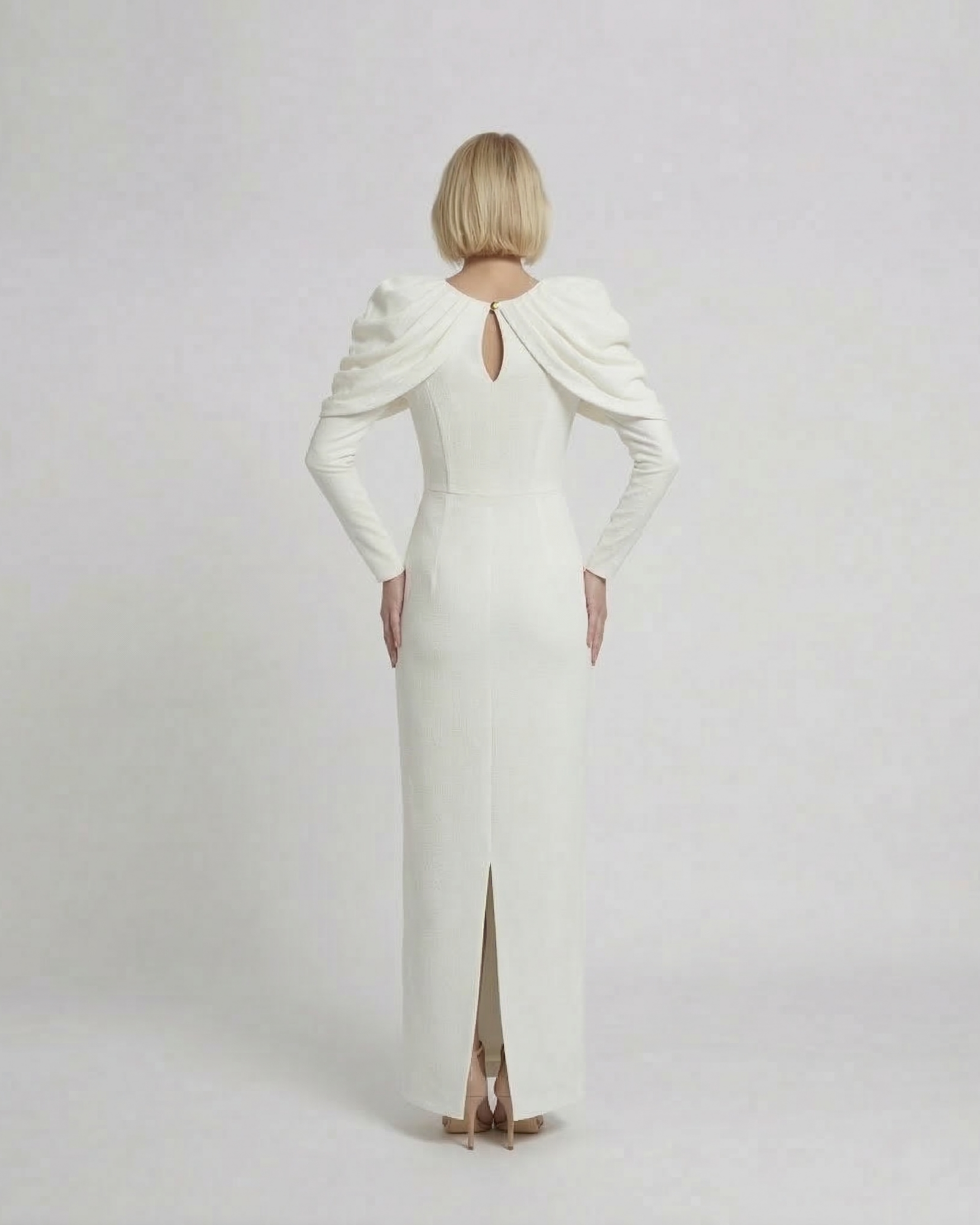 Vestido White Draped Shoulders Elegance
